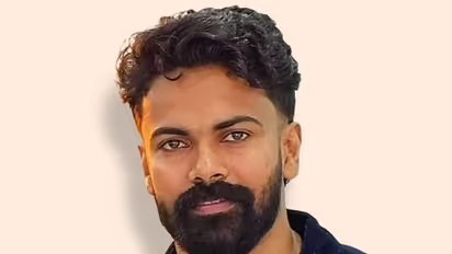 2021 മുതല്‍ മൊബൈല്‍ ഫോണ്‍ ഷോറൂം മാനേജർ, പലപ്പോഴായി തട്ടിയത് 49,86,889 രൂപ; ജാമ്യാപേക്ഷ കോടതി തള്ളി