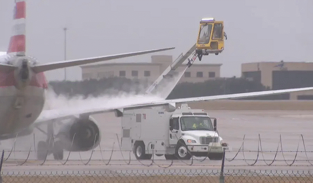 ഡാളസ് അന്താരാഷ്ട്ര വിമാനത്താവളത്തിൽ ‘ഗ്രൗണ്ട് സ്റ്റോപ്പ്’, നൂറുകണക്കിന് വിമാനങ്ങൾ വൈകി
