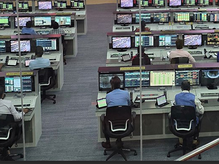 പുതിയ തൊഴിലവസരങ്ങൾക്കായി ഇന്ത്യൻ കമ്പനികളുടെ H-1B അപേക്ഷകൾ കുറഞ്ഞു