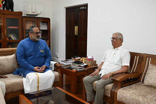 തിരുവിതാംകൂർ ദേവസ്വം ബോർഡിന്റെ കാലാവധി നീട്ടരുത്: ഓർഡിനൻസിൽ ഒപ്പ് വെയ്ക്കരുതെന്ന് ഗവർണ്ണറോട് ബിജെപി