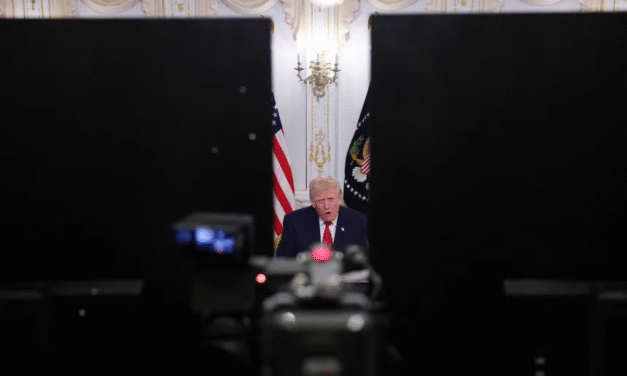 മയക്കുമരുന്ന് കടത്തിനെതിരെ കർശന നീക്കത്തിന് അമേരിക്ക: വെനസ്വേലയിൽ കരമാർഗ്ഗമുള്ള നടപടികൾ ‘ഉടൻ ആരംഭിക്കും’