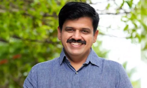 അതിജീവിതയുടെ ഐഡന്റിറ്റി വെളിപ്പെടുത്തിയെന്ന കേസ്; സന്ദീപ് വാര്യര്‍ക്ക് മുന്‍കൂര്‍ ജാമ്യം