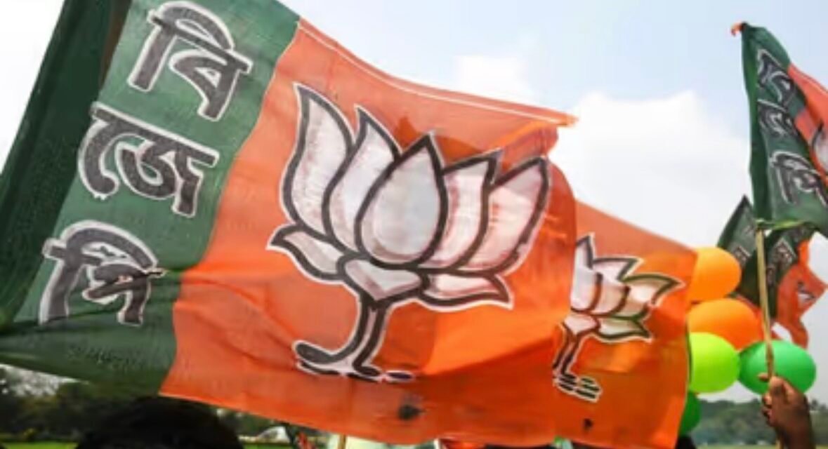 യോഗിയുടെ പ്രസ്താവന വായിച്ചതെന്തിന്? വെള്ളാപ്പള്ളി-പിണറായി കാർ യാത്ര, ആര്യയുടെ അഹങ്കാരം, എല്ലാം ‘തോൽവി’യായി; സിപിഎം ജില്ലാ കമ്മിറ്റിയിൽ രൂക്ഷ വിമർശനം