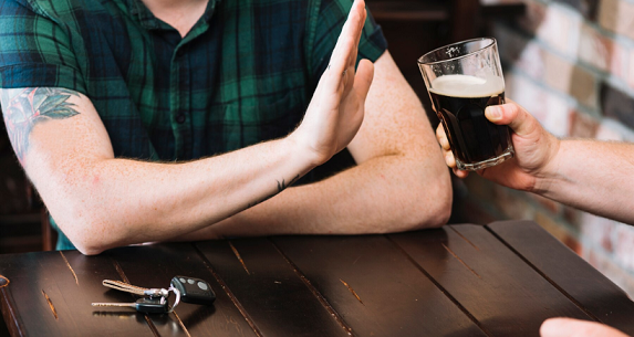 അമേരിക്കക്കാർ മദ്യപാനം കുറച്ചു: പുതിയ കണക്കുകൾ പുറത്ത്, പക്ഷേ മാറ്റം ചെറുത് മാത്രം