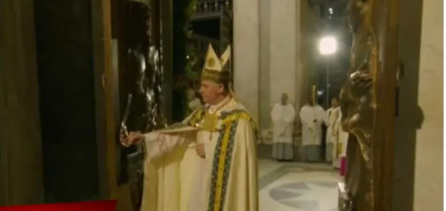 പ്രത്യാശയുടെ ജൂബിലിവർഷത്തിൽ തുറന്ന മരിയ മജോറ ബസിലിക്കയുടെ വിശുദ്ധവാതിൽ അടച്ചു