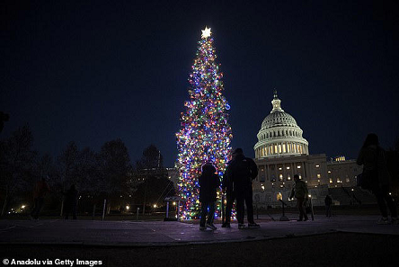 ഈ വർഷം അമേരിക്കയിൽ ഡിസംബർ 24, 26 ദിവസങ്ങൾകൂടി ഫെഡറൽ അവധി ദിനങ്ങളായി പ്രഖ്യാപിച്ച് പ്രസിഡന്റ്