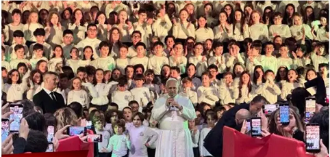 ക്രിസ്തുമസിന് സമാധാനവും ഐക്യവും കെട്ടിപ്പടുക്കുക: സ്കൂൾ കുട്ടികളോട് ലെയോ പാപ്പ