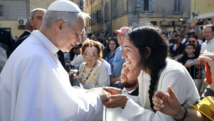 പുതിയ തലമുറയെ തടയുകയല്ല സഹായിക്കുകയാണ് വേണ്ടത്: ലെയോ മാർപാപ്പ