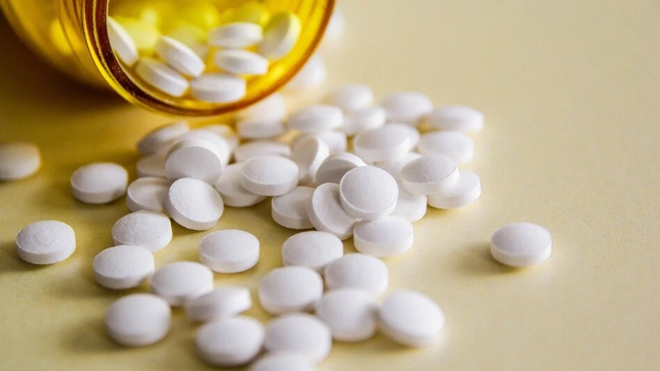 മെഡിക്കൽ ഷോപ്പുകാരൻ മരുന്ന് തരുന്നില്ലേ? പാക്കറ്റിലെ ചുവന്ന വര ശ്രദ്ധിക്കൂ