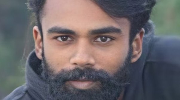 ദമ്പതികളെ വെട്ടേറ്റു മരിച്ച നിലയിൽ കണ്ടെത്തി; വളർത്തുമകന്‍ പിടിയില്‍