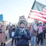 യുഎസിൽ കുടിയേറ്റ വിരുദ്ധ നടപടികൾക്കെതിരെ വൻ പ്രതിഷേധം; രാജ്യം സ്തംഭിച്ചു