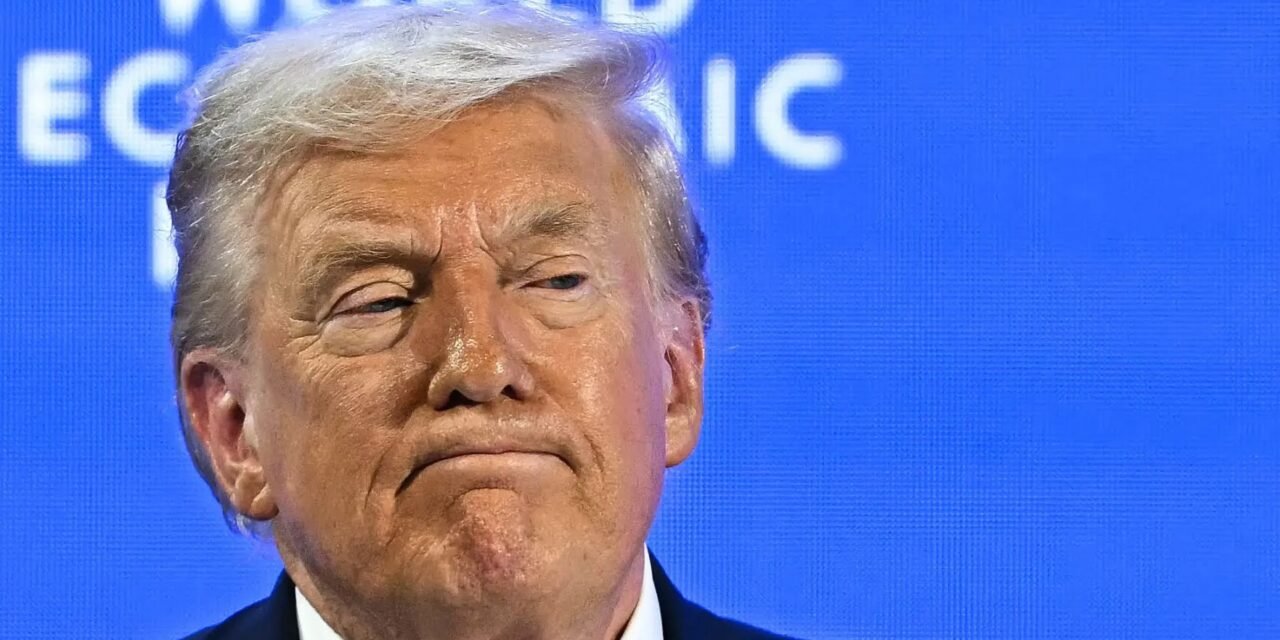 നയങ്ങൾ പാരയായി, മൂന്നിലൊന്നുപേർപോലും കൂടെയില്ല; യുഎസിൽ ട്രംപിന്റെ ഗ്രാഫ് താഴേക്കെന്ന് സർവേ ഫലം