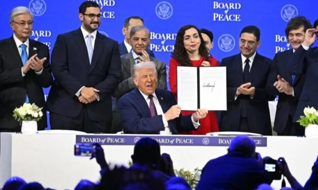 ആയുധം താഴെവെച്ചില്ലെങ്കിൽ ഹമാസിനെ തുടച്ചുനീക്കും’; ബോർഡ് ഓഫ് പീസ് പ്രഖ്യാപിച്ച് ഡൊണാൾഡ് ട്രംപ്