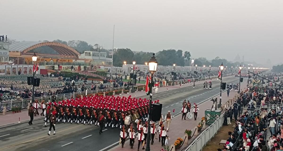 77-ാം റിപ്പബ്ലിക് ദിനാഘോഷത്തിൽ രാജ്യം; കർത്തവ്യപഥിൽ പത്തരയോടെ പരേഡ്, കേരളത്തിന്റെ അടക്കം 30 ടാബ്ലോകൾ, ദില്ലിയിൽ അതീവജാ​​ഗ്രത