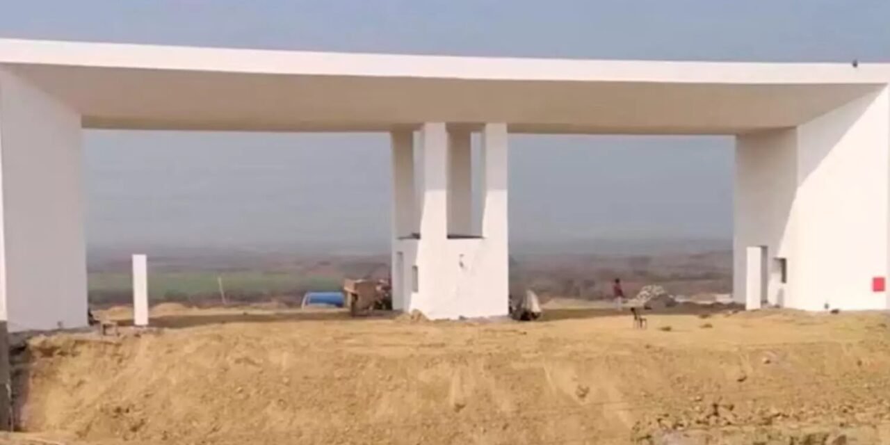 കവാടം മാത്രമുള്ള എയിംസ് കണ്ടിട്ടുണ്ടോ? ഇല്ലെങ്കിൽ ബിഹാറിലേക്ക് വരൂ