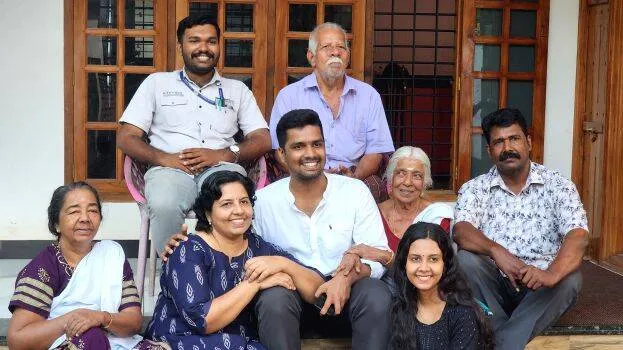 കേരള അഡ്മിനിസ്ട്രേറ്റീവ് സർവീസ്) പരീക്ഷയിൽ പൊതുവിഭാഗത്തിൽ (സ്ട്രീം1) തിരുവനന്തപുരം കിളിമാനൂർ സ്വദേശി എ.എസ്. ദേവനാരായണന് ഒന്നാം റാങ്ക്