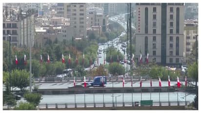 ഇന്ത്യക്കാർ ഇറാൻ വിടണമെന്ന നിർദേശവുമായി കേന്ദ്ര വിദേശകാര്യ മന്ത്രാലയം; ഇറാനിലുള്ളത് 9000 ഇന്ത്യക്കാർ