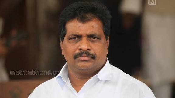 കൊടിക്കുന്നേൽ സുരേഷ് എൻഎസ്എസ് ആസ്ഥാനത്തെത്തി