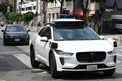 സ്‌കൂളിന് സമീപം ഡ്രൈവറില്ലാ കാർ കുട്ടിയെ ഇടിച്ചു: ഫെഡറൽ ഏജൻസി അന്വേഷണം ആരംഭിച്ചു