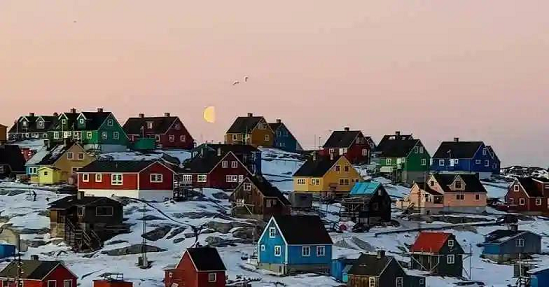 ഗ്രീൻലാൻഡ് സംരക്ഷിക്കാൻ പാടുപെട്ട് ഡെന്മാർക്ക്, പ്രതിസന്ധി കടുപ്പിച്ച് അമേരിക്ക