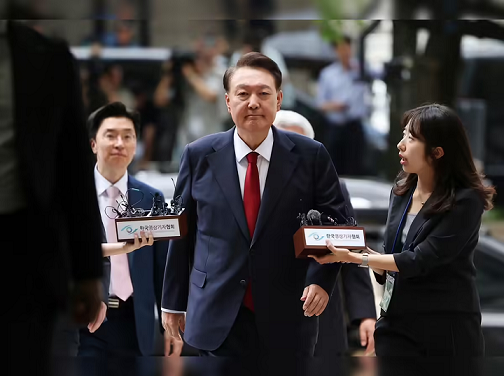 ഇംപീച്ച് ചെയ്ത മുൻ പ്രസിഡന്റിന് വധശിക്ഷ ആവശ്യപ്പെട്ട് ദക്ഷിണ കൊറിയ പ്രോസിക്യൂട്ടർമാർ