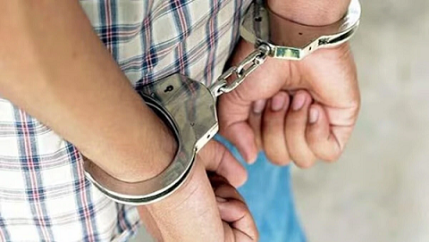 മലമ്പുഴയില്‍ വിദ്യാര്‍ഥിയെ മദ്യം നല്‍കി പീഡിപ്പിച്ച സംഭവത്തില്‍ അധ്യാപകനെ വിദ്യാഭ്യാസ വകുപ്പ് സസ്‌പെന്‍ഡ് ചെയ്തു