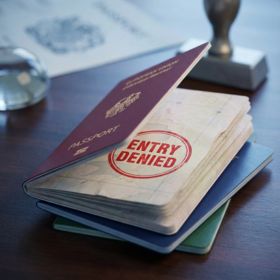 അമേരിക്കയിൽ യാത്രാ വിലക്ക് നിലവിൽ വന്നു: പ്രവാസികൾ ജാഗ്രത പാലിക്കണം