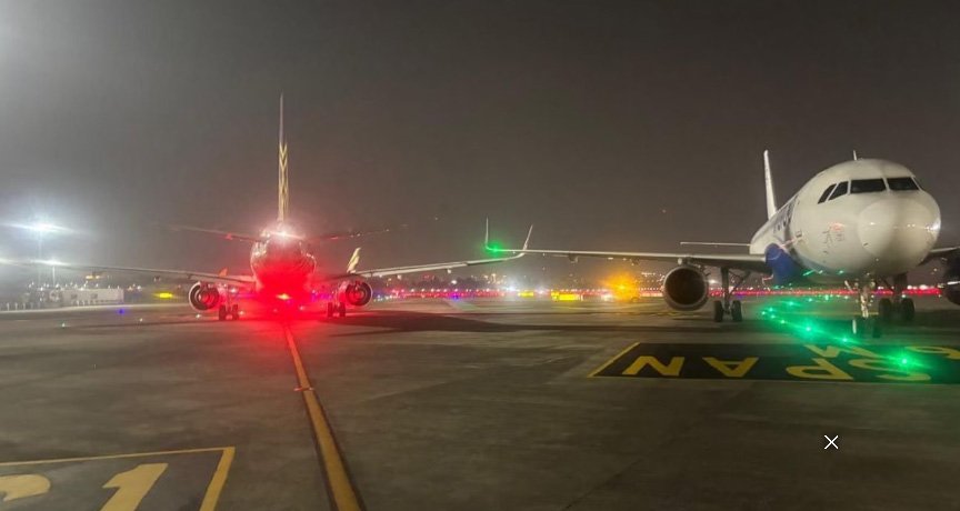 മും​ബൈ​യി​ൽ എ​യ​ർ ഇ​ന്ത്യ, ഇ​ൻ​ഡി​ഗോ വി​മാ​ന​ങ്ങ​ളു​ടെ ചി​റ​കു​ക​ൾ കൂ​ട്ടി​യി​ടി​ച്ചു