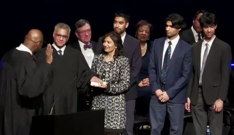 ഇല്ലിനോയിസ് സുപ്രീം കോടതിയിൽ ചരിത്രം കുറിച്ച് സഞ്ജയ് ടി. ടെയിലർ: ഈ പദവിയിലെത്തുന്ന ആദ്യ ഏഷ്യൻ അമേരിക്കൻ