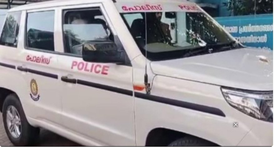 ജാ​മ്യ വ്യ​വ​സ്ഥ​യ​നു​സ​രി​ച്ച് ഒ​പ്പി​ടാ​ൻ സ്റ്റേ​ഷ​നി​ലെ​ത്താ​ൻ ക​ഴി​യി​ല്ല; പോ​ലീ​സു​കാ​രോ​ട് ത​ട്ടിക്കയറിയ യു​വാ​വ് പി​ടി​യി​ൽ