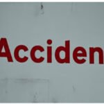 കോ​ഴി​ക്കോ​ട്ട് കാ​റും ലോ​റി​യും കൂ​ട്ടി​യി​ടി​ച്ച് മൂ​ന്ന് പേ​ർ മ​രി​ച്ചു