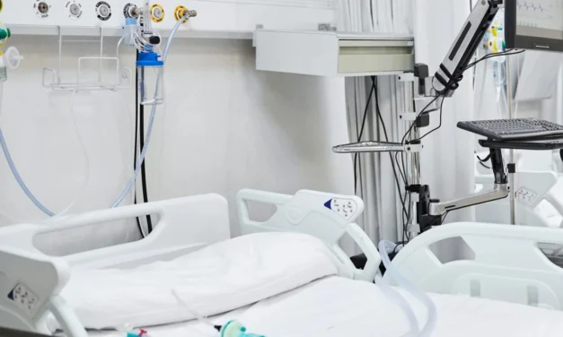 എപ്പോഴാണ് ഒരു രോഗിയെ വെന്റിലേറ്ററിൽ പ്രവേശിപ്പിക്കുന്നത്? തിരിച്ചുവരവ് സാധ്യമാണോ? വെന്റിലേറ്ററിനെക്കുറിച്ചുള്ള പേടി മാറ്റാം