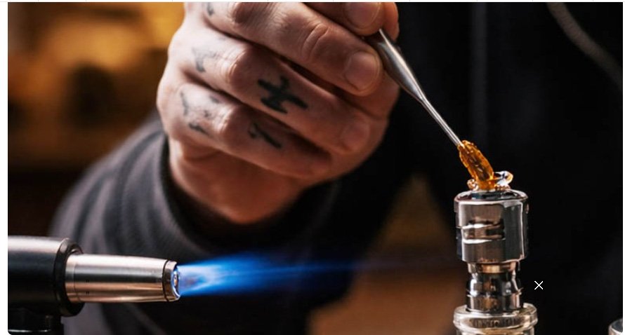 ഹാ​ഷി​ഷ് ഓ​യി​ലു​മാ​യി ഉത്സവം കൂടാനെത്തി; തൊടുപുഴ സ്വദേശി തൃശൂരിൽ പി​ടി​യി​ൽ