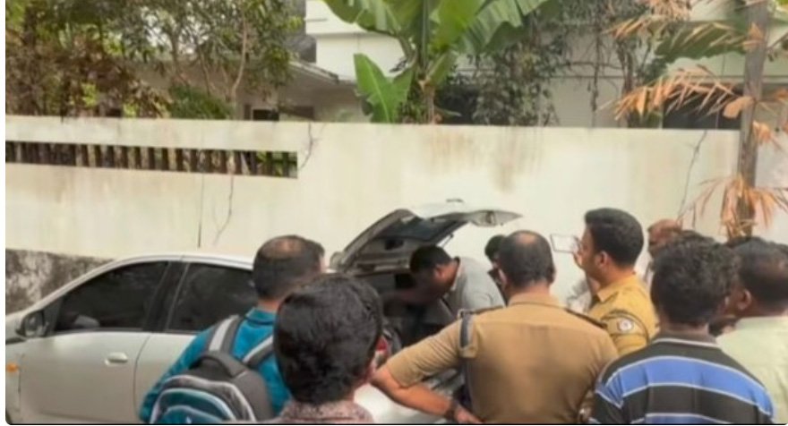 വാ​ട​ക​വീ​ട് കേ​ന്ദ്രീ​ക​രി​ച്ച് മ​യ​ക്കു​മ​രു​ന്ന് വി​ൽ​പ്പ​ന; മൂ​ന്ന് യു​വാ​ക്ക​ൾ അ​റ​സ്റ്റി​ൽ