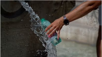 പകൽ 10 മുതൽ 3 വരെ, പുറത്തിറങ്ങുന്നവർക്ക് മുന്നറിയിപ്പ്; അള്‍ട്രാവയലറ്റ് രശ്മികള്‍ ഏല്‍ക്കാന്‍ സാധ്യതയുള്ളതിനാൽ ജാഗ്രത വേണം