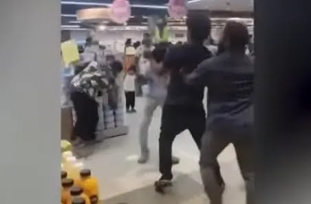 മാളിൽ പോലീസിന് തല്ല്; എസ്.എഫ്.ഐ പ്രവർത്തകർക്ക് ജാമ്യം