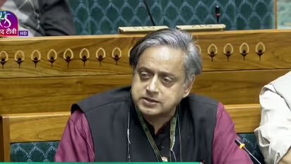 നിലപാട് വ്യക്തമാക്കി ശശി തരൂർ; ‘വന്ദേ മാതരം സംബന്ധിച്ച പുതിയ മാനദണ്ഡം രാജ്യത്ത് ദേശീയത അടിച്ചേൽപ്പിക്കുന്നതിൻ്റെ അടയാളം’