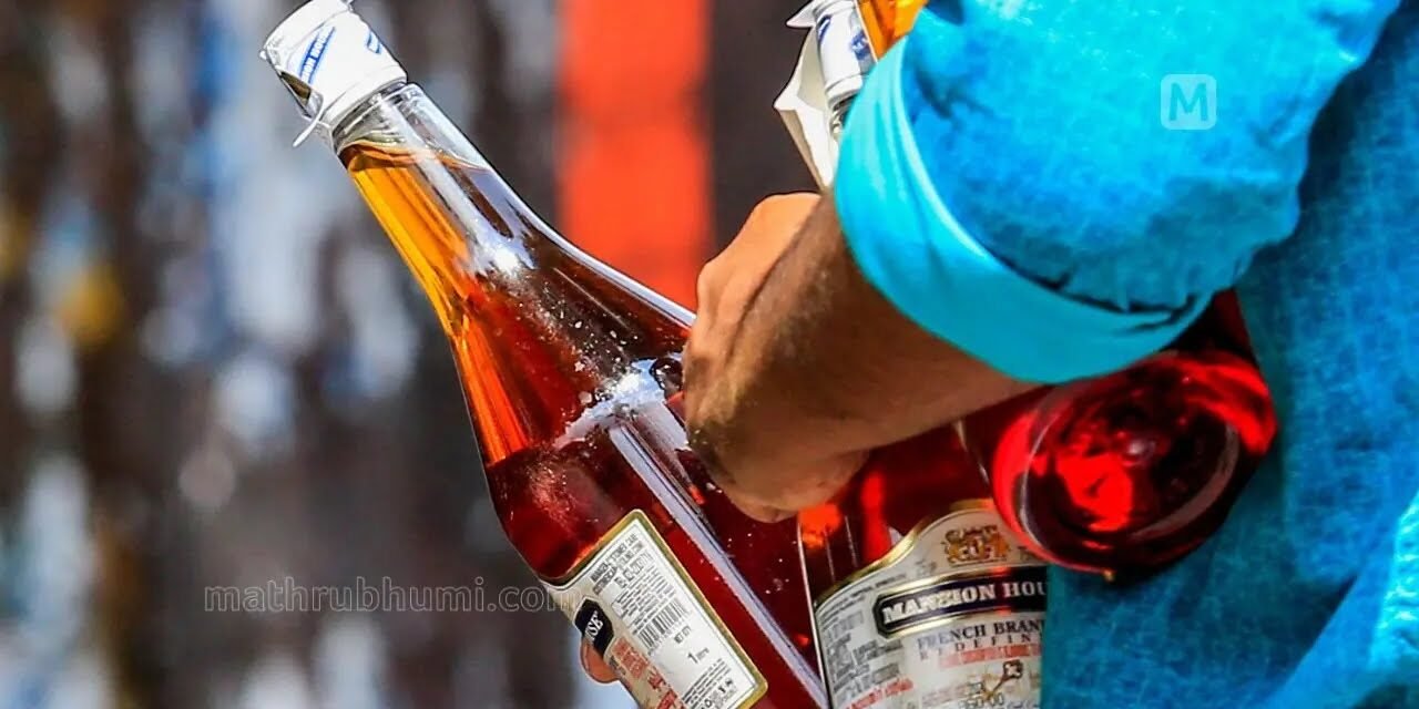 ഉമ്മൻചാണ്ടി ഒഴിയുമ്പോൾ 29 ബാർ, ഒൻപതര കൊല്ലത്തിനുശേഷം 884