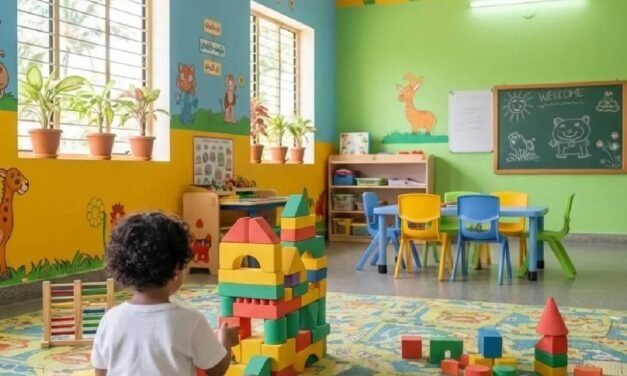 യുകെജി വിദ്യാർഥിയുടെ ഫീസ് 4 ലക്ഷം രൂപ ! ഐഐടിയിൽ പഠനത്തിന് ചെലവായതിനേക്കാൾ ഇരട്ടിയെന്ന് കുറിപ്പ്