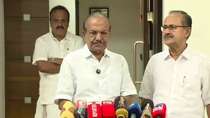 പികെ കുഞ്ഞാലിക്കുട്ടിയുടെ നാളത്തെ ദില്ലി യാത്ര റദ്ദാക്കി; രാഹുൽ ഗാന്ധിയുമായി കേരളത്തിൽ കൂടിക്കാഴ്ച നടത്തും