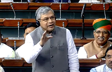 പദ്ധതി പ്രായോഗികമല്ല: സിൽവര്‍ ലൈനിൽ നിലപാട് വ്യക്തമാക്കി കേന്ദ്രം