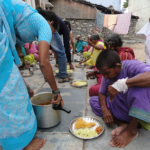 കോടീശ്വരന്മാരല്ല, സാധാരണക്കാരാണ് ഇന്ത്യയിലെ വലിയ ദാനശീലർ; അമ്പരപ്പിക്കുന്ന കണക്കുകൾ പുറത്ത്!