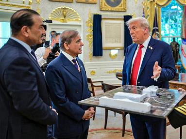 അമേരിക്കയിലെ ലോബിയിങ് കുറച്ച് പാകിസ്ഥാൻ; റെക്കോർഡ് തുക ചിലവിട്ടതിന് പിന്നാലെ പിന്മാറ്റം