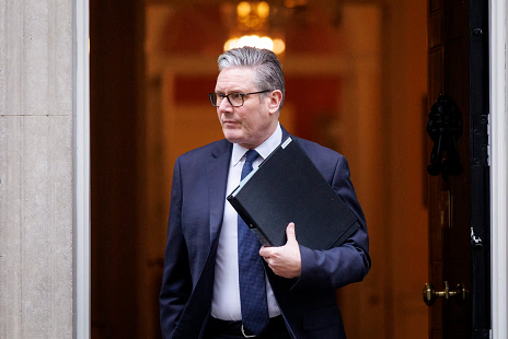 എപ്‌സ്റ്റീൻ ഫയലിൽ ബ്രിട്ടീഷ് രാഷ്ട്രീയത്തിലും വിറയൽ: കിയർ സ്റ്റാർമർ പുറത്തേക്ക്?