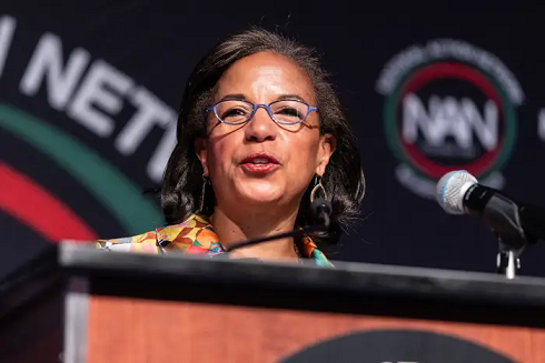 നെറ്റ്ഫ്ലിക്സ് ബോർഡിൽ നിന്ന് സൂസൻ റൈസിനെ പുറത്താക്കണമെന്ന് ട്രംപ്