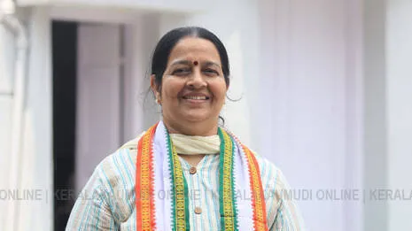 ‘ഉമാ തോമസ് വന്‍ പരാജയം’: എഐസിസി നേതൃത്വത്തിന് പരാതി നല്‍കി ഒരുവിഭാഗം