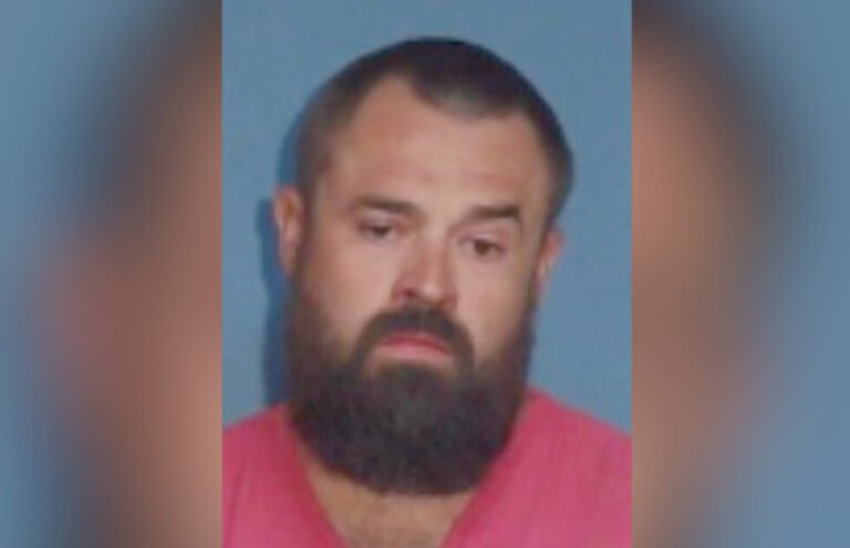 11 വയസ്സുകാരിയെ കൊലപ്പെടുത്തിയ മുൻ പോലീസ് ഉദ്യോഗസ്ഥന്റെ വധശിക്ഷ മാർച്ച് 31-ന്