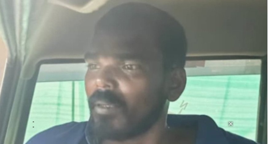 മോ​ഷ്ടാ​വ് മാ​ല പൊ​ട്ടി​ച്ച് ആ​റ്റി​ലേ​ക്ക് ചാ​ടി; പി​ന്നാ​ലെ ചാ​ടി ആ​റ​ന്മു​ള പോ​ലീ​സും 