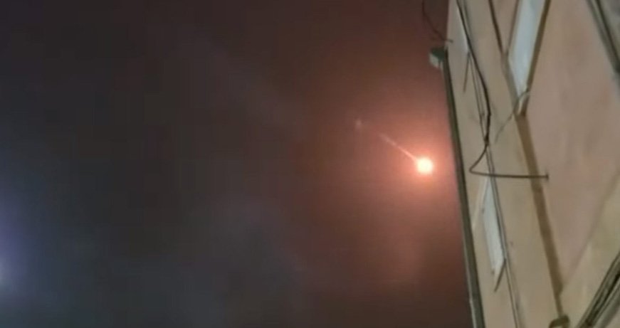 ഇസ്രയേലിന് നേരെ യെമൻ ആദ്യമായി ബാലിസ്റ്റിക് മിസൈൽ ആക്രമണം നടത്തിയതായി റിപ്പോർട്ട്