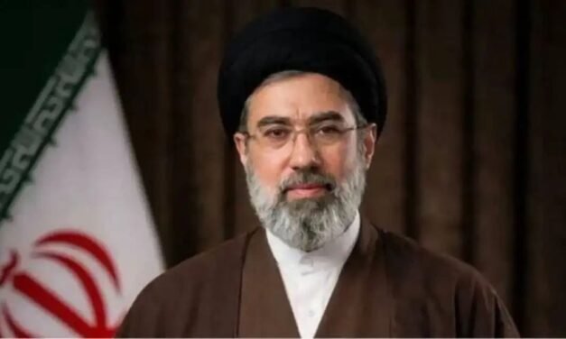 ഇറാനിലെ പുതിയ പരമോന്നത നേതാവ് മൊജ്‌തബ ഖാംനഇ കോമയിലാണെന്നും ഒരു കാല്‍ നഷ്‌ടപ്പെട്ടുവെന്നും ബ്രിട്ടീഷ് ടാബ്ലോയിഡായ ‘ദി സണ്‍’ റിപ്പോർട്ട്